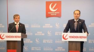 Ahmet Davutoğlu'dan Fatih Erbakan'a ziyaret
