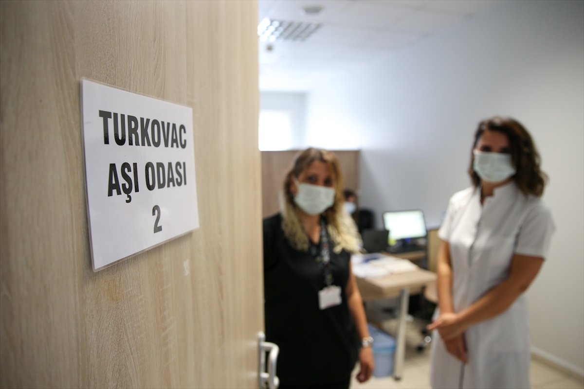 Antalya da gönüllüler yerli aşı Turkovac ı güvenilir buluyor #4