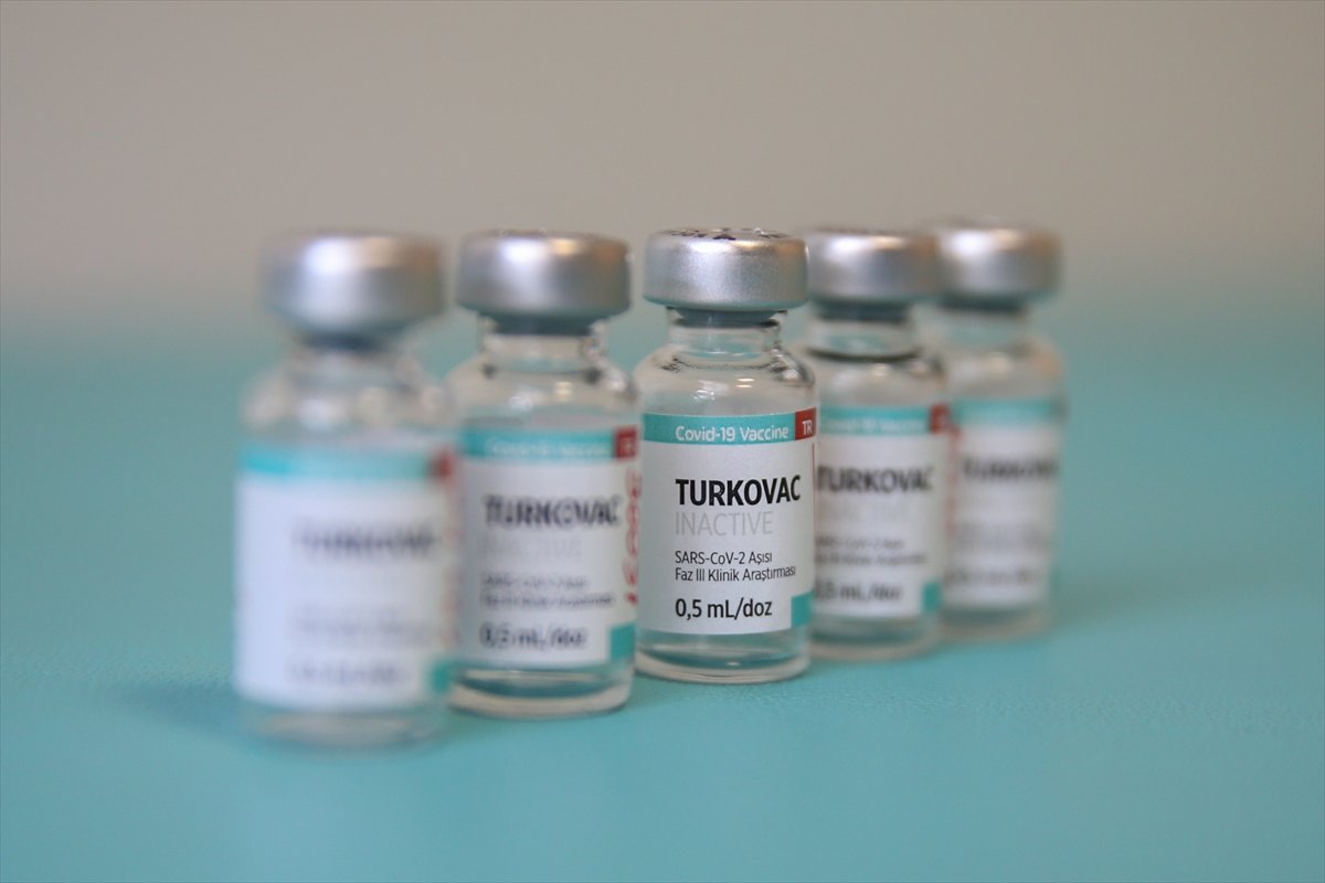 Antalya da gönüllüler yerli aşı Turkovac ı güvenilir buluyor #5