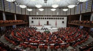 'Eşit temsiliyet' kanunu AKP ve MHP oylarıyla reddedildi