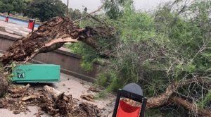 Fırtına İzmir'i de vurdu! Meteoroloji'den kritik uyarı