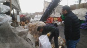 Kış gelmeden el yakıyor: Kömür torba, odun kilo ile satılıyor