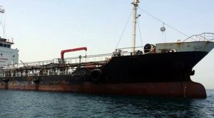 Akdeniz’de kaçak akaryakıt tanker kovalamacası! Türkiye'ye kaçtığı iddia ediliyor