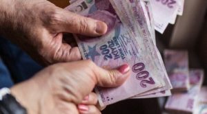 AKP'den memur ve emekli maaşlarıyla ilgili açıklama