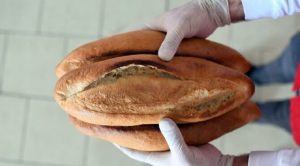 Büyükşehir, ücretsiz ekmek dağıtımına başladı