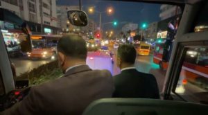 CHP'li vekiller bu kez otobüsle şehri gezip vatandaşı mitinge çağırdı