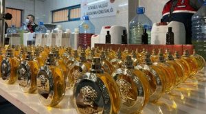 İstanbul'da 70 bin şişe sahte parfüm ele geçirildi