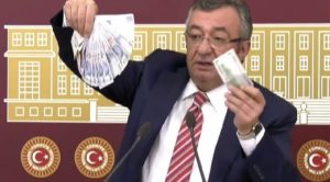 Türk lirası böyle eridi: 20 günde 400 lira