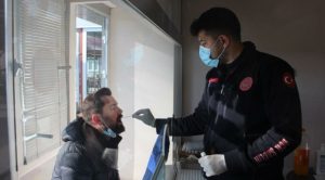 Bulgar turistler PCR testlerini Edirne'de yaptırıyor
