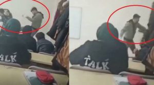 Öğretmen sınıfta öğrenciyi tekme tokat dövdü