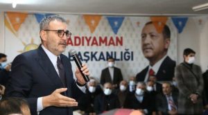 Vatandaş, AKP’li Mahir Ünal’a böyle seslendi: Vallahi açım ben