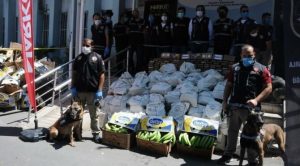 Yakalanan 1 ton 300 kilogram kokain zanlılarının yargılanması başladı